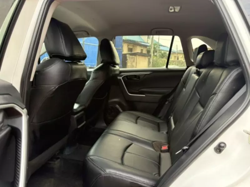 TOYOTA Rav4   - 2020