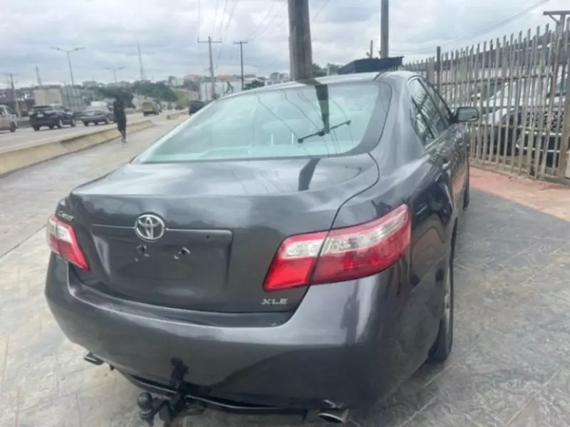 TOYOTA Camry - 2007