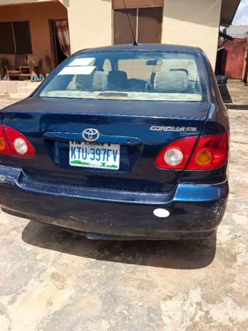 TOYOTA corolla   - 2004