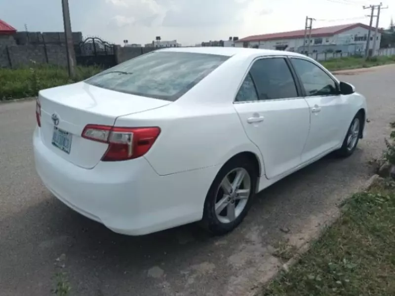 TOYOTA Camry   - 2014