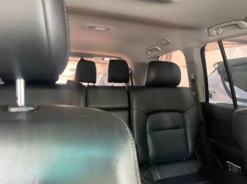 Toyota Landcruiser  V8   - 2012