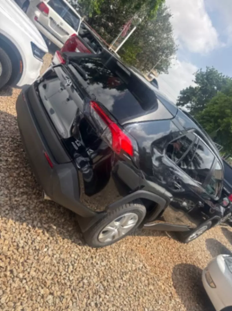 Toyota RAV4   - 2020