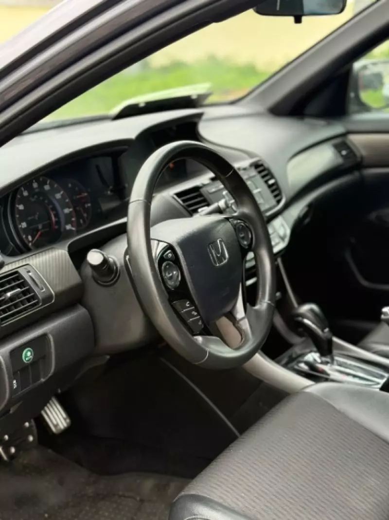 Honda Accord   - 2016