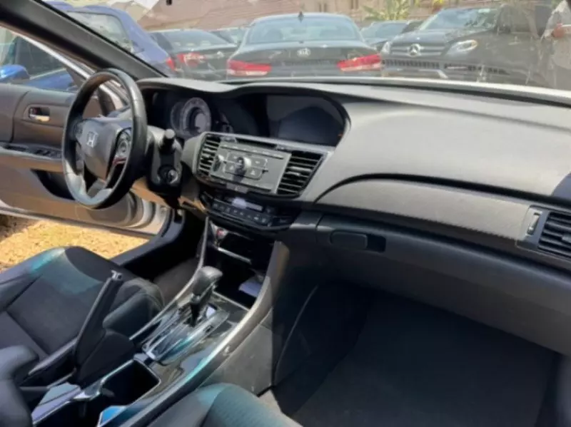 Honda Accord - 2016