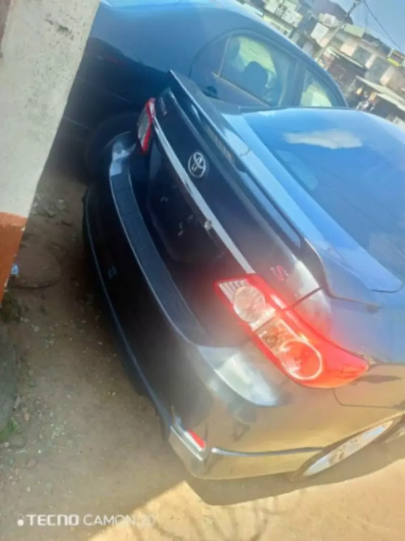 Toyota Corolla   - 2013