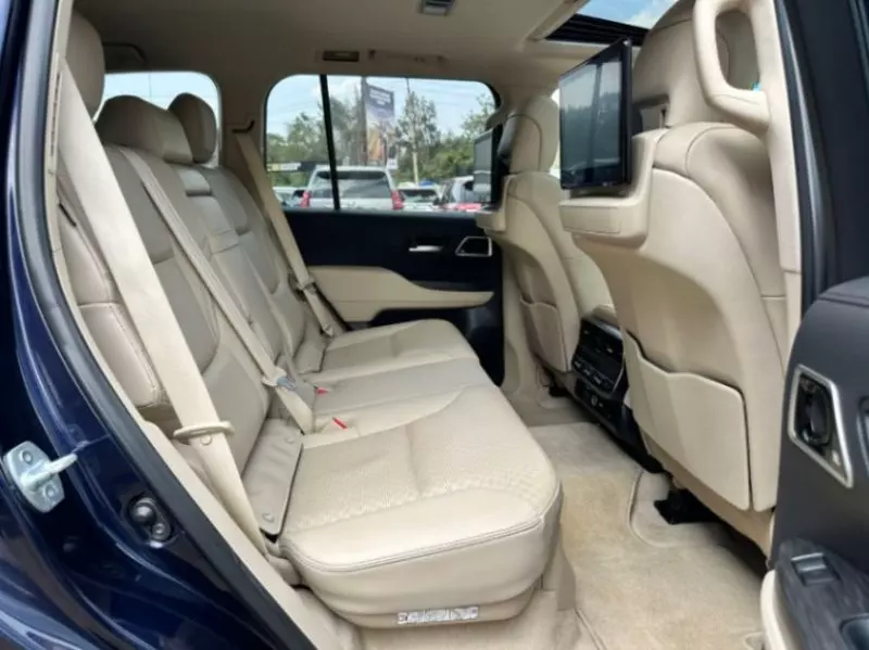 Toyota Landcruiser Sahara   - 2021