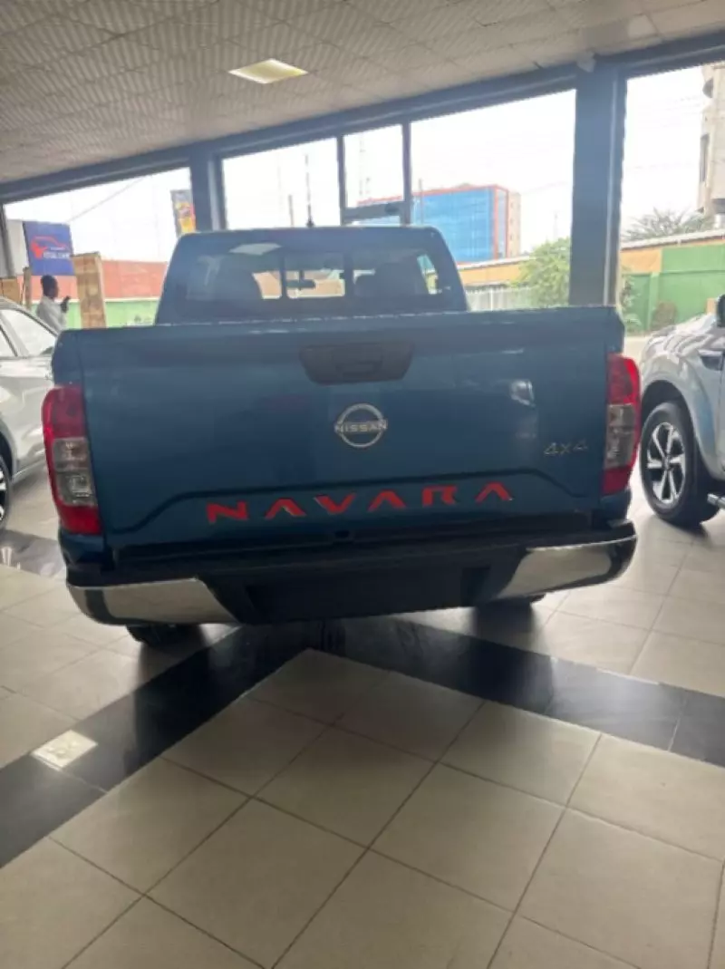 Nissan Navara   - 2024