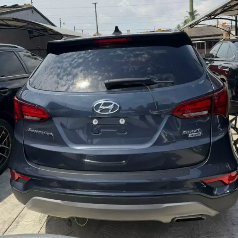 Hyundai Santa Fe Sport   - 2017