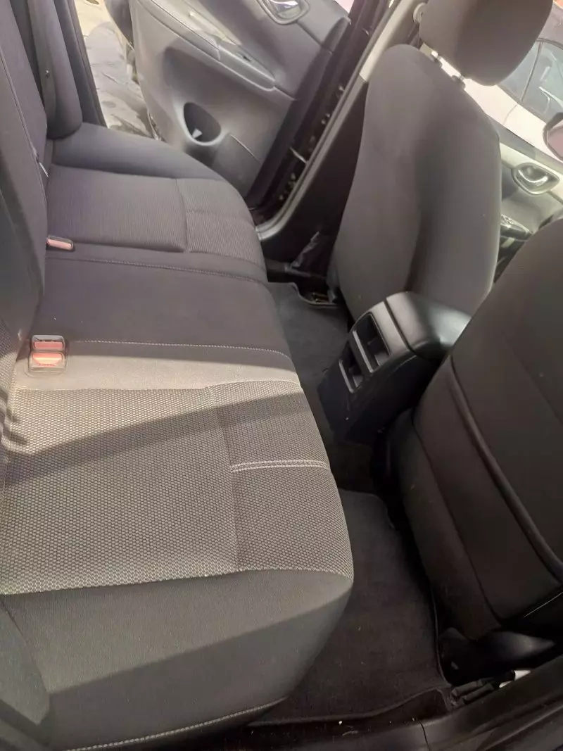 Nissan Sentra   - 2016