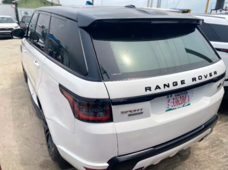 Land Rover Range Rover Sport   - 2015