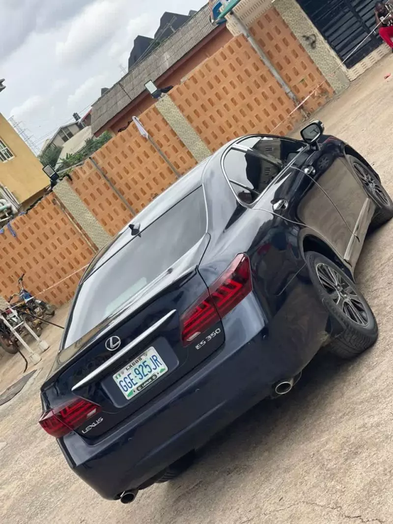 Lexus ES 350 - 2010