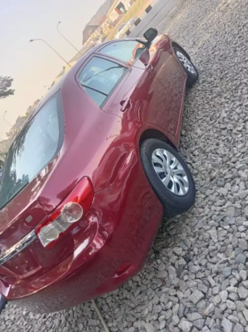 TOYOTA Corolla   - 2012