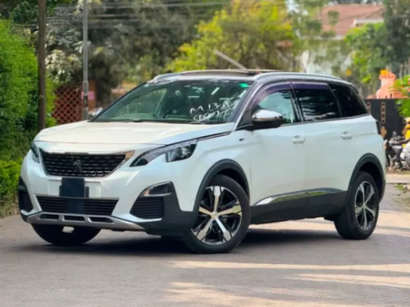 Peugeot 5008   - 2019