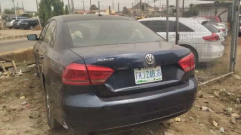 Volkswagen Passat   - 2013