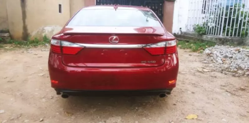 Lexus ES   - 2013