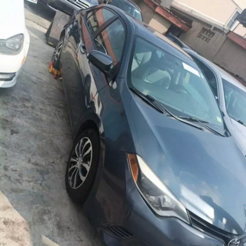 Toyota Corolla   - 2013