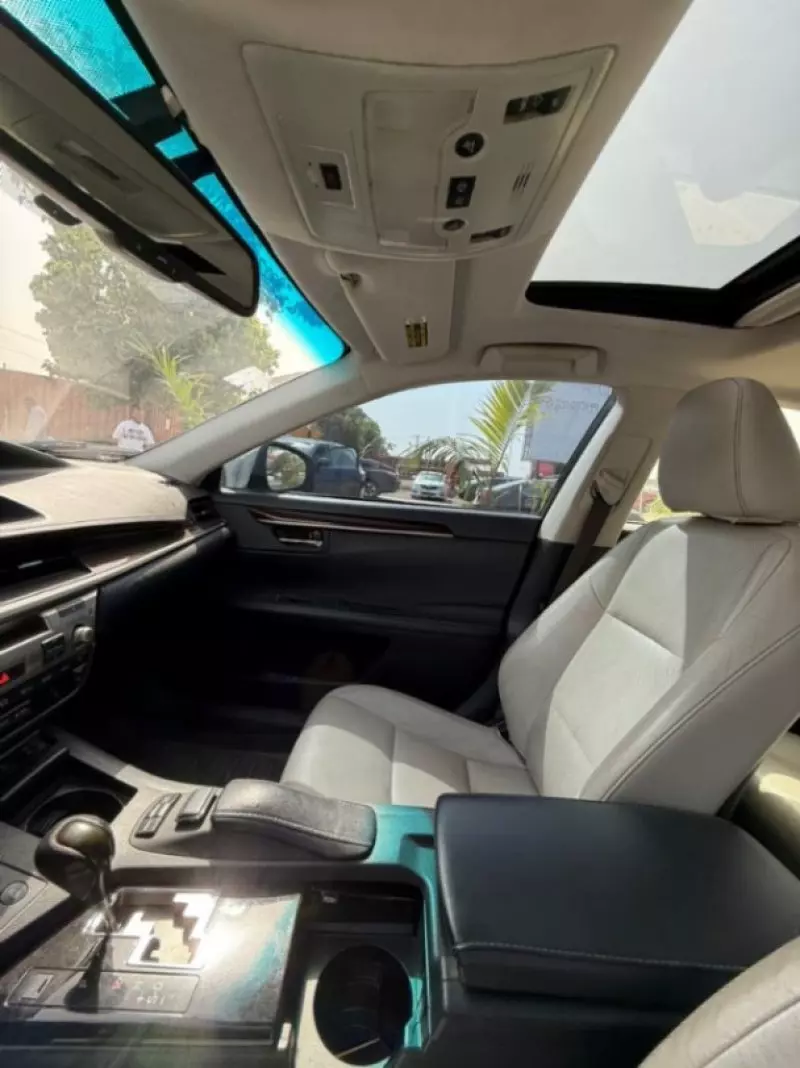 Lexus ES - 2013