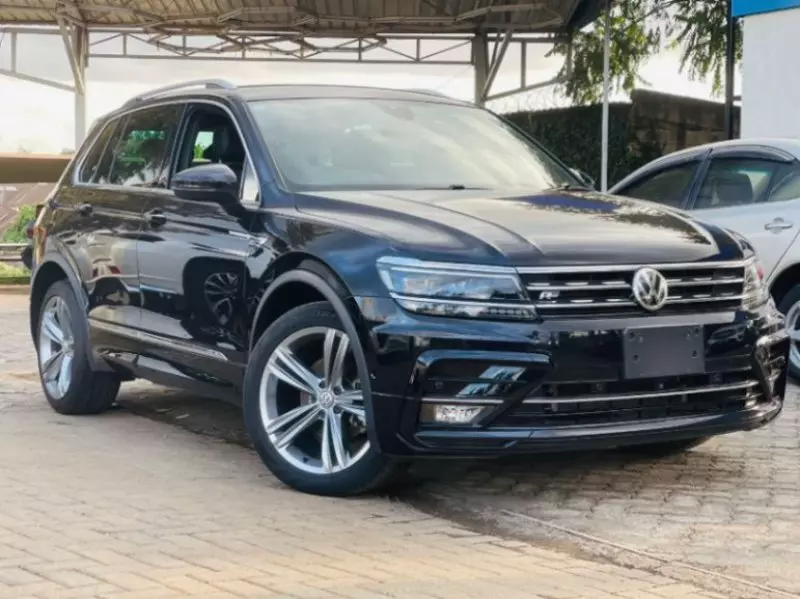 Volkswagen Tiguan   - 2019