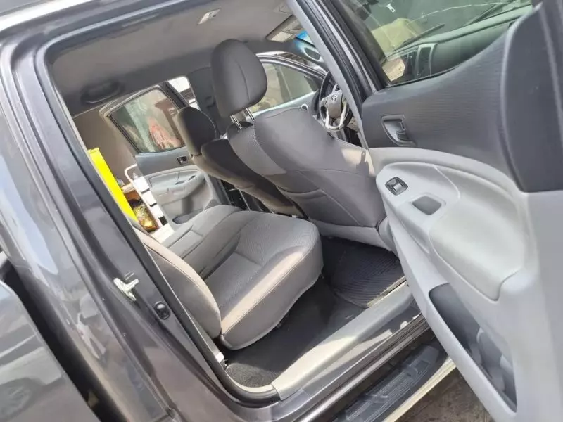TOYOTA Tacoma - 2015