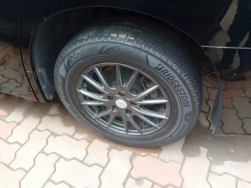 Toyota Alphard   - 2017