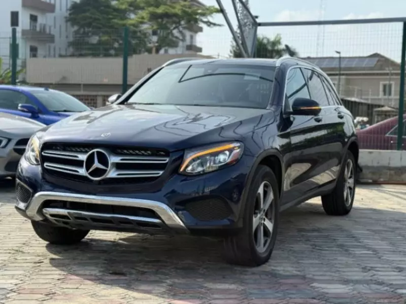 Mercedes-Benz GLC 300   - 2019
