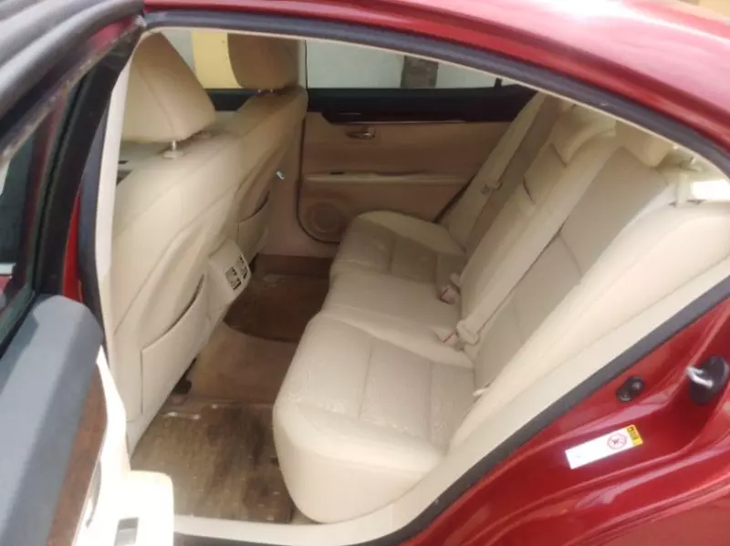 Lexus ES   - 2015