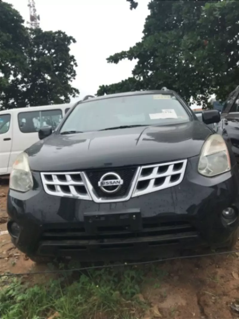 Nissan Rogue   - 2012