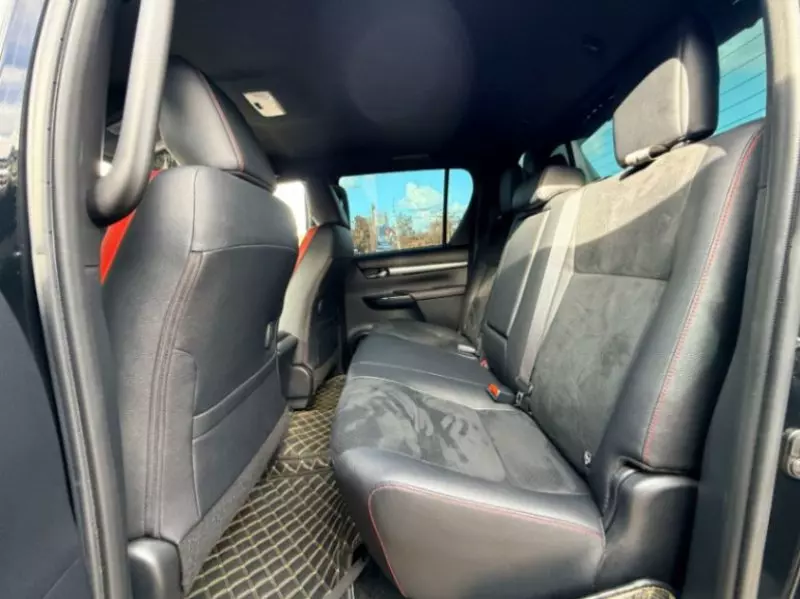 Toyota Hilux    - 2022
