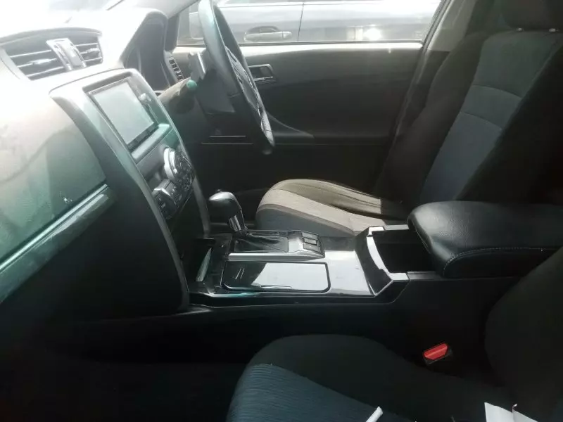 Toyota Mark X   - 2012