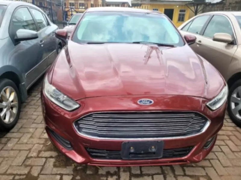Ford Fusion   - 2015