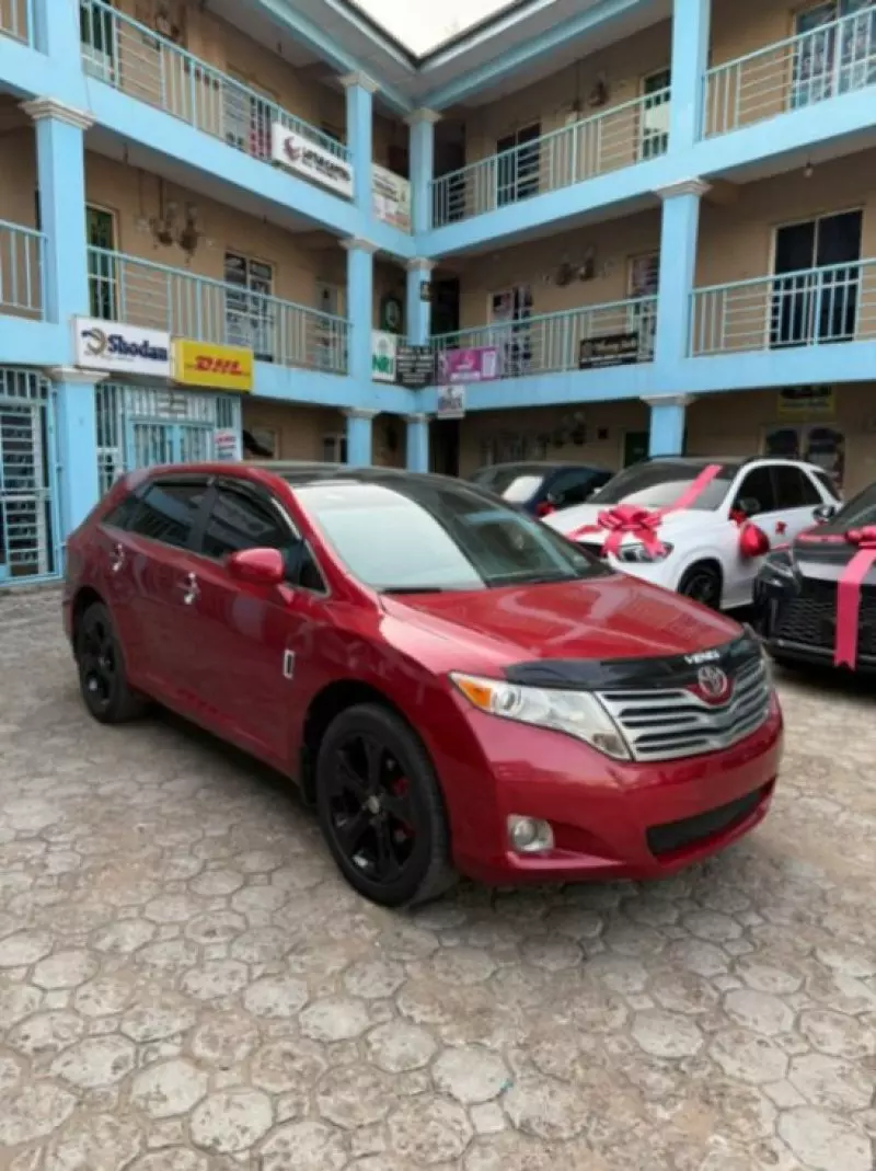 Toyota Venza   - 2010