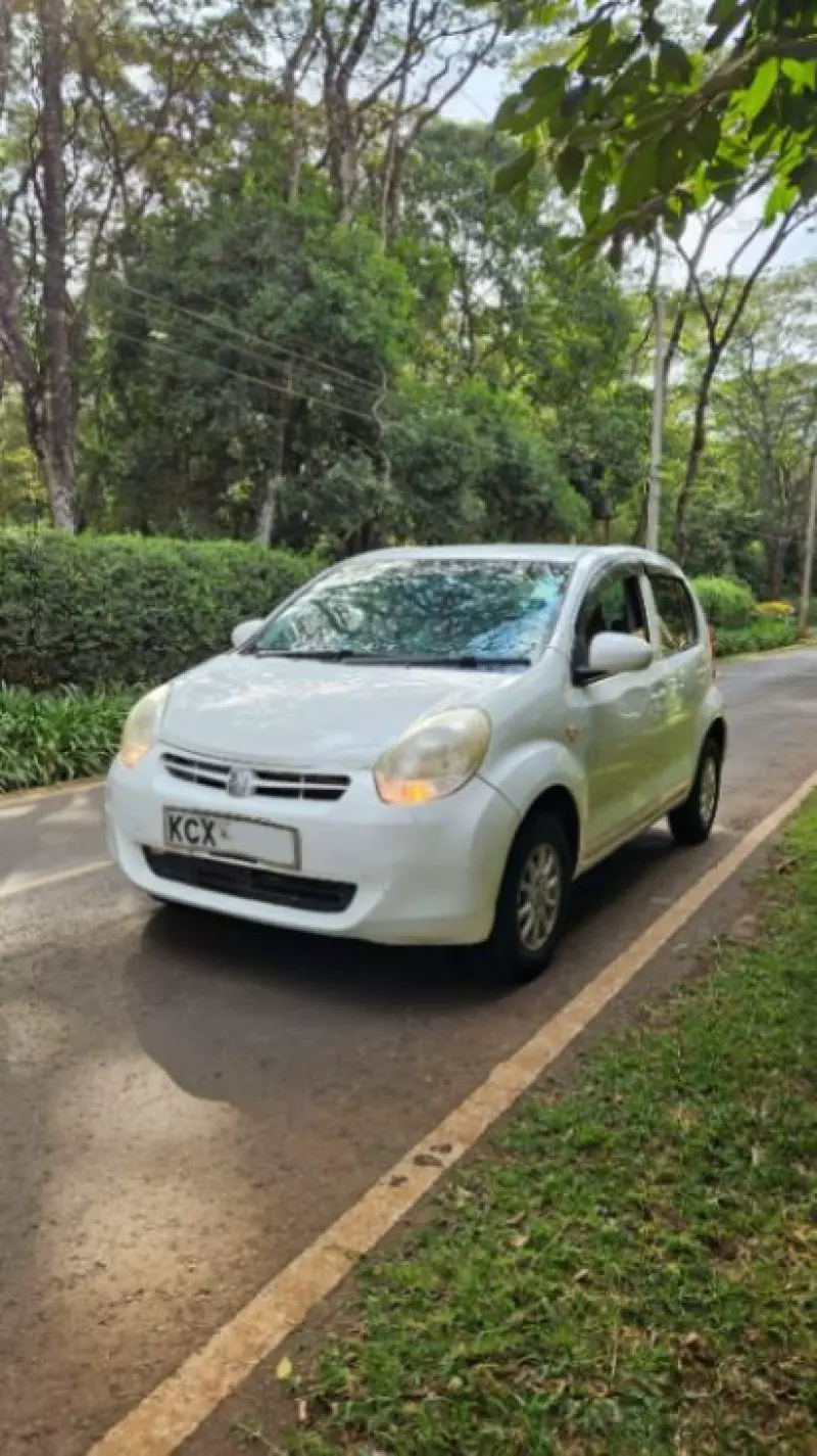 TOYOTA Passo   - 2012