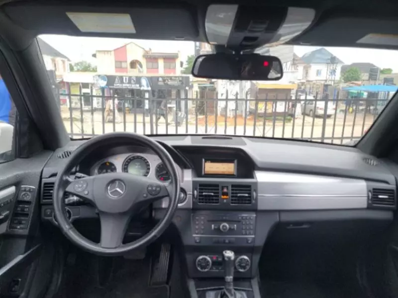 Mercedes-Benz GLK 350   - 2012