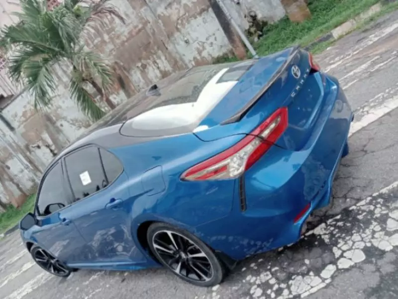 Toyota Camry   - 2020