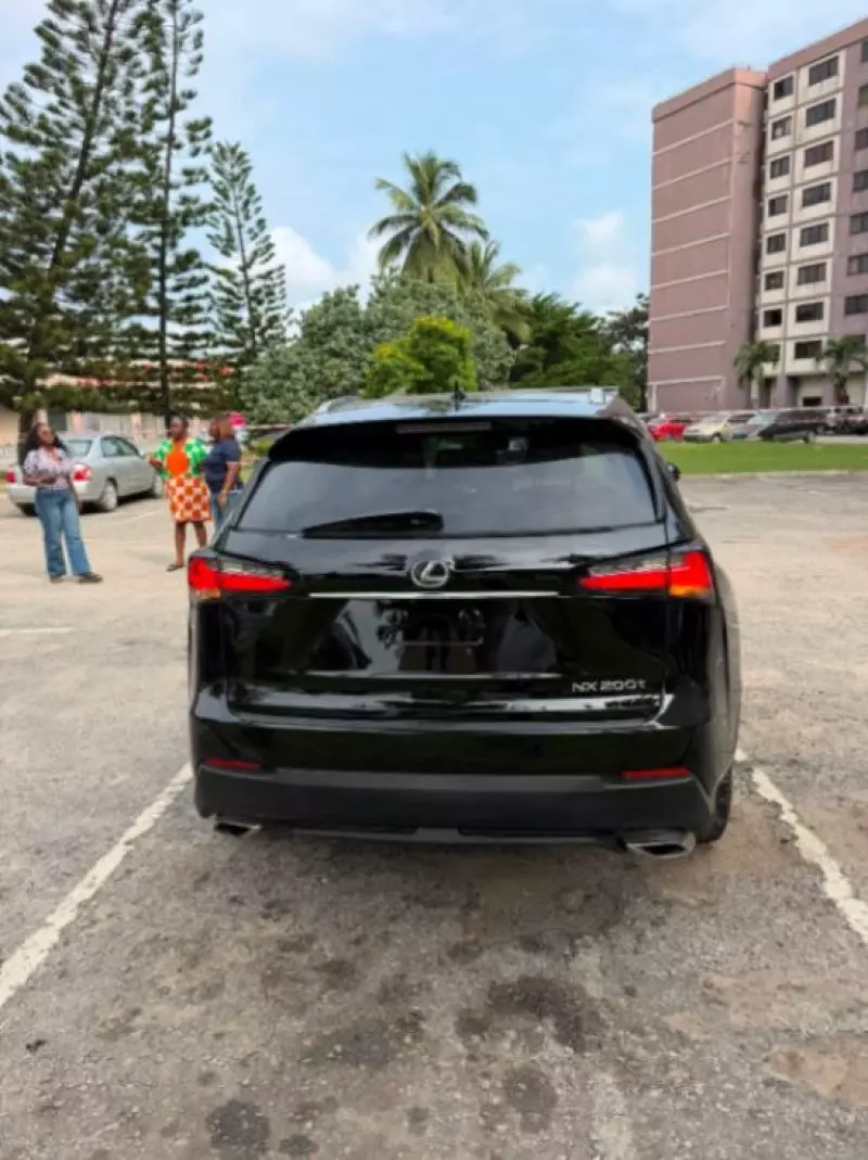 Lexus NX 200T   - 2017