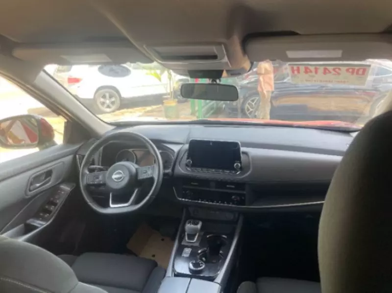 Nissan Rogue   - 2024