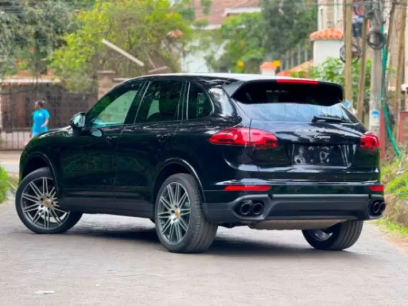 PORSCHE Cayenne   - 2018
