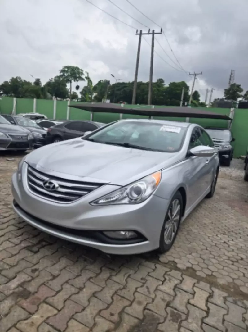 Hyundai Sonata - 2014
