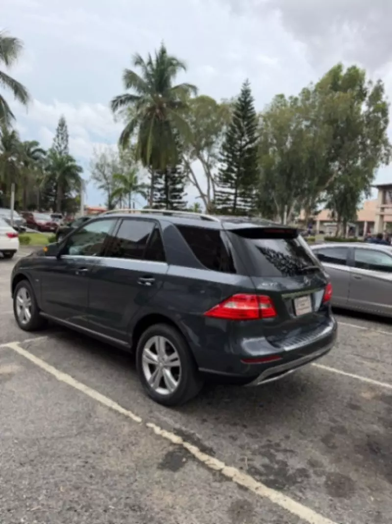 Mercedes-Benz ML-Class   - 2012