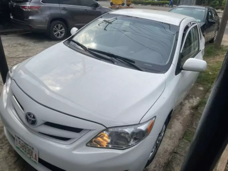 Toyota Corolla   - 2013
