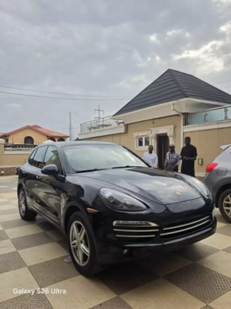 PORSCHE Cayenne   - 2014