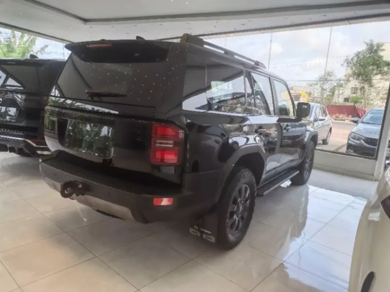 TOYOTA Prado VX   - 2025