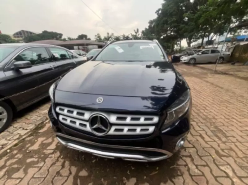 Mercedes-Benz Gla-class   - 2018