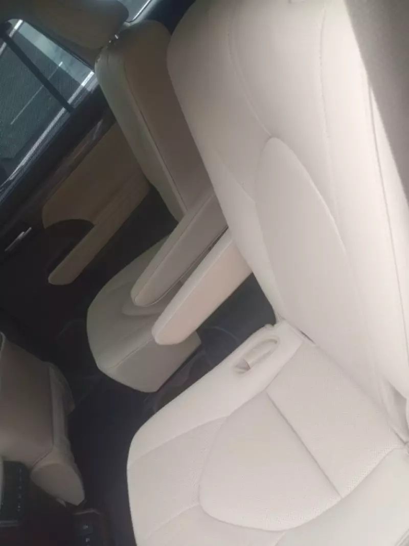 Toyota Highlander   - 2021