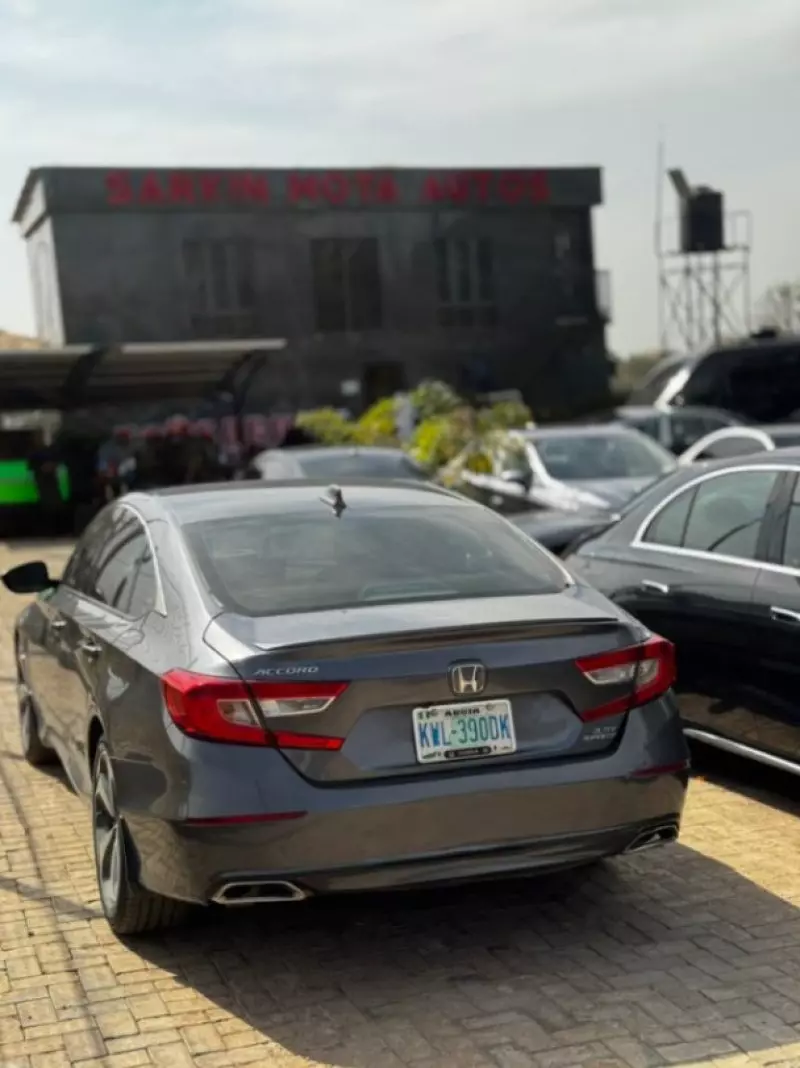 Honda Accord   - 2018