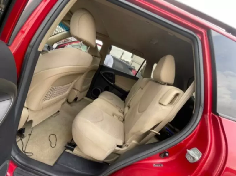 Toyota RAV 4   - 2012