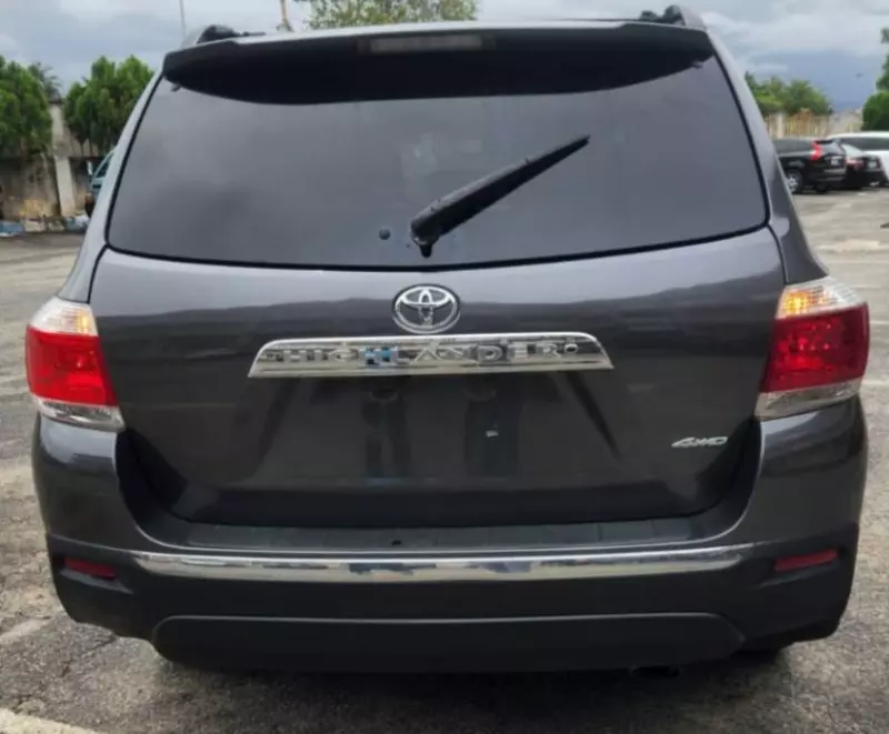 Toyota Highlander - 2012