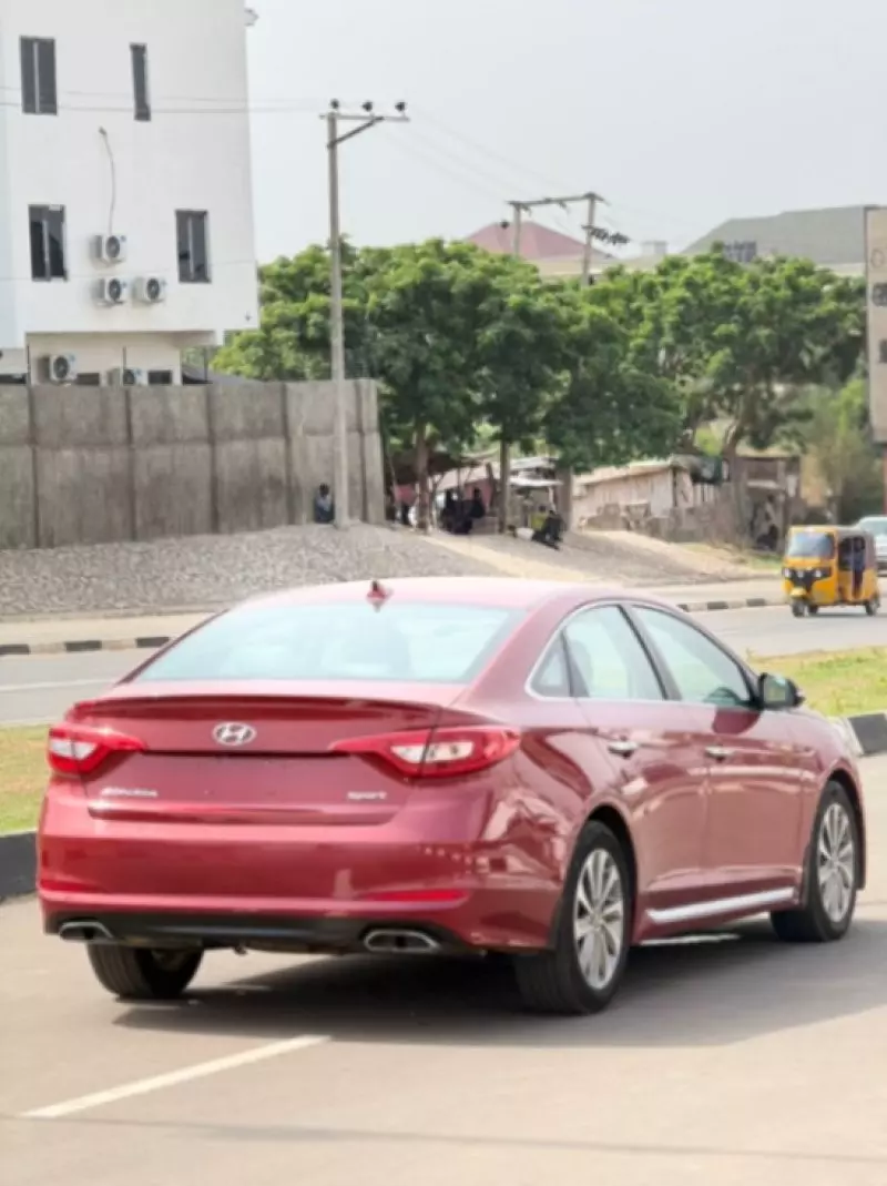 Hyundai Sonata - 2015