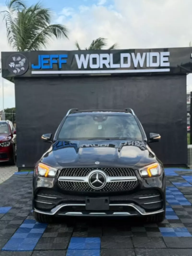 Mercedes-Benz GLE-Class   - 2022