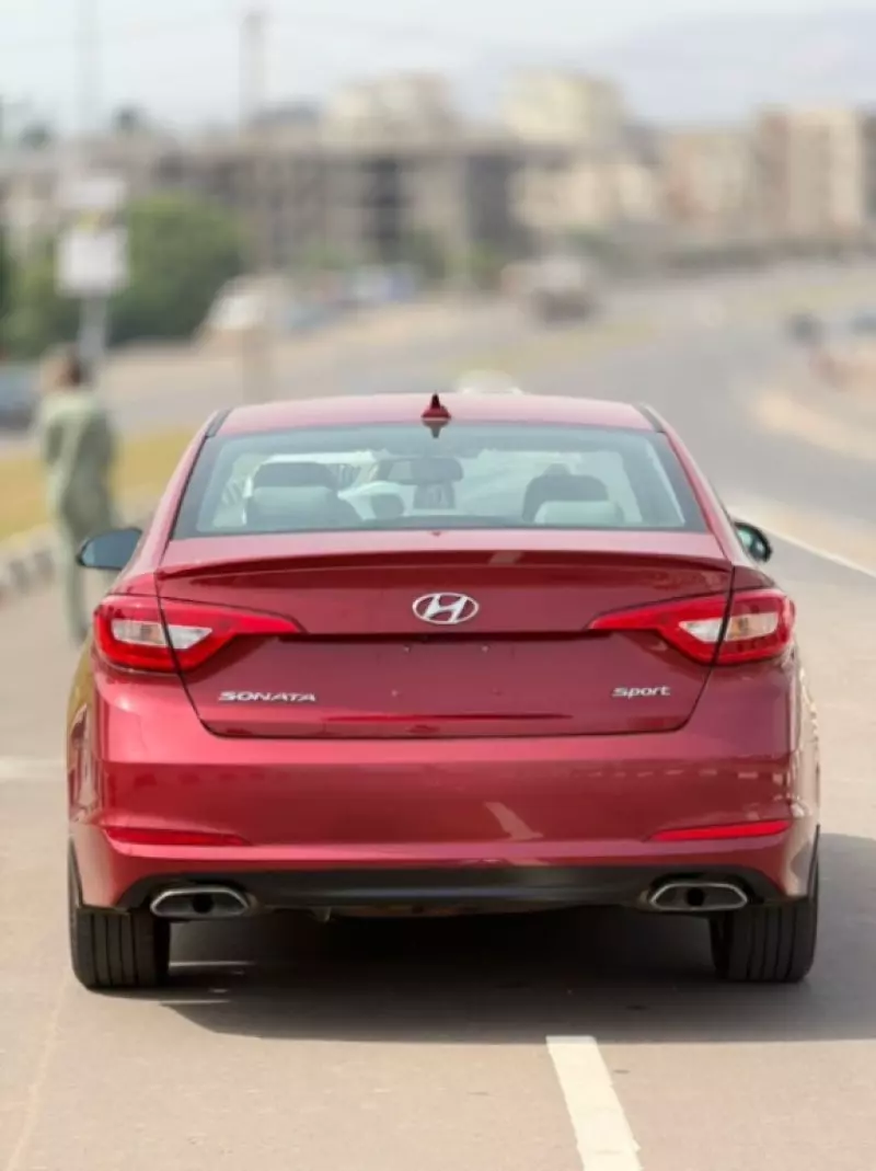 Hyundai Sonata - 2015